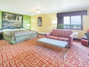 Super 8 By Wyndham Buren/ft. Smith Area 2* Van Buren